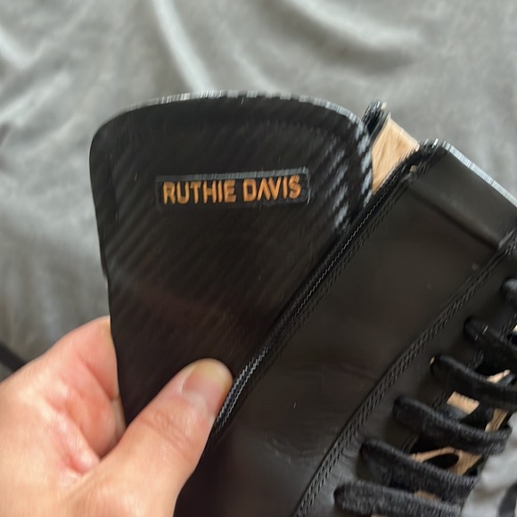 Ruthie Davis boot sneaker - Picture 6 of 6